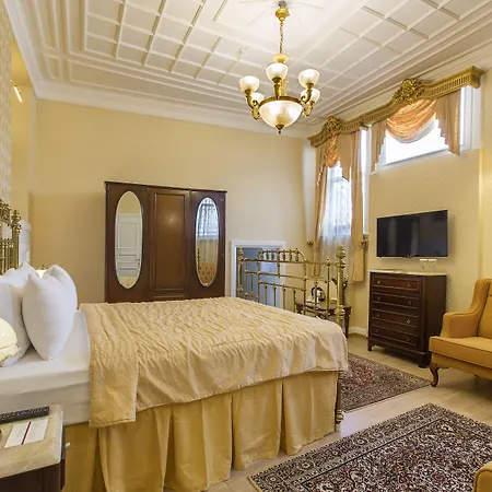 호텔 Darussaade Old - Sultanahmet 4*